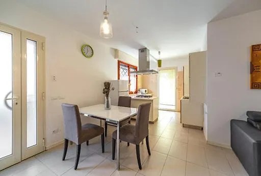 B&B Villa Montreux Rimini 0*,  Italy