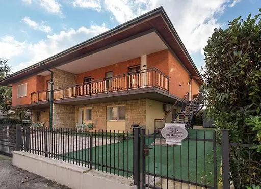 فندق مبيت وإفطار ريميني B&B Villa Montreux